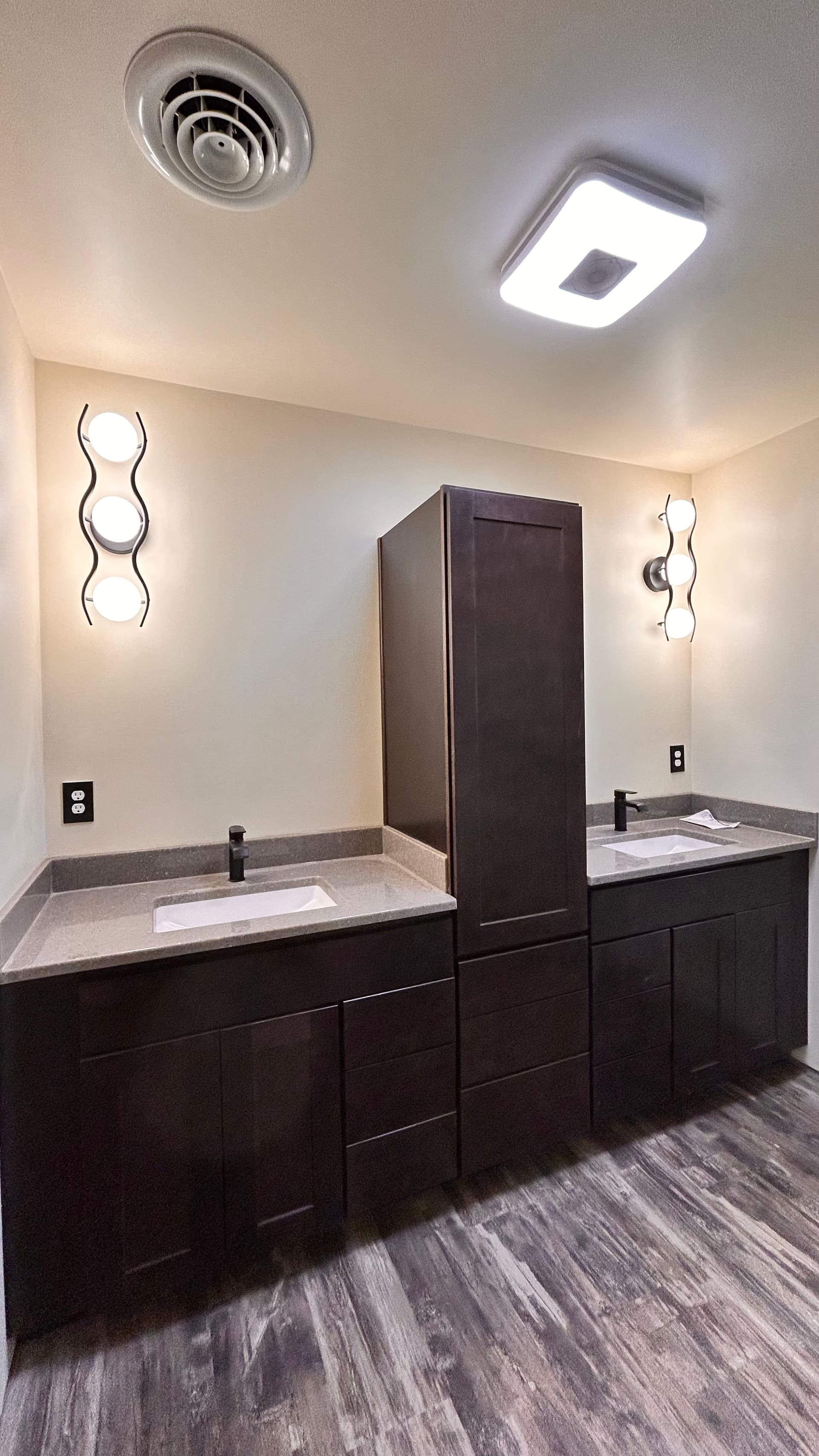 Gallery photos for Bathroom Remodels Done Right in Kendallville, Avilla and Laotto: Image #4
