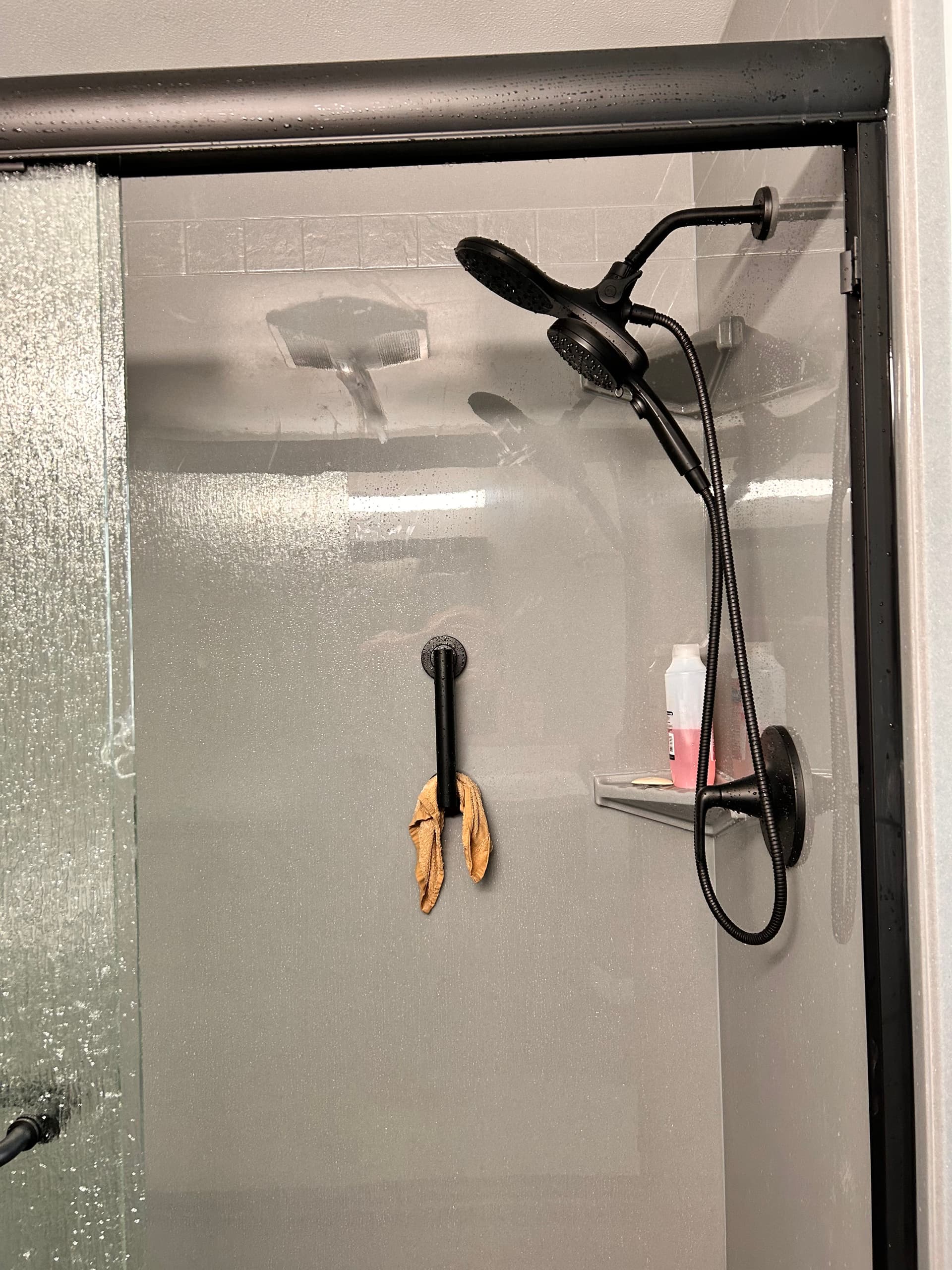 Gallery photos for Fresh Onyx Shower Installs in Columbia City and Leo: Image #3
